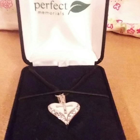 perfect memorials Jewelry - Heart Cross Necklace.  NWT